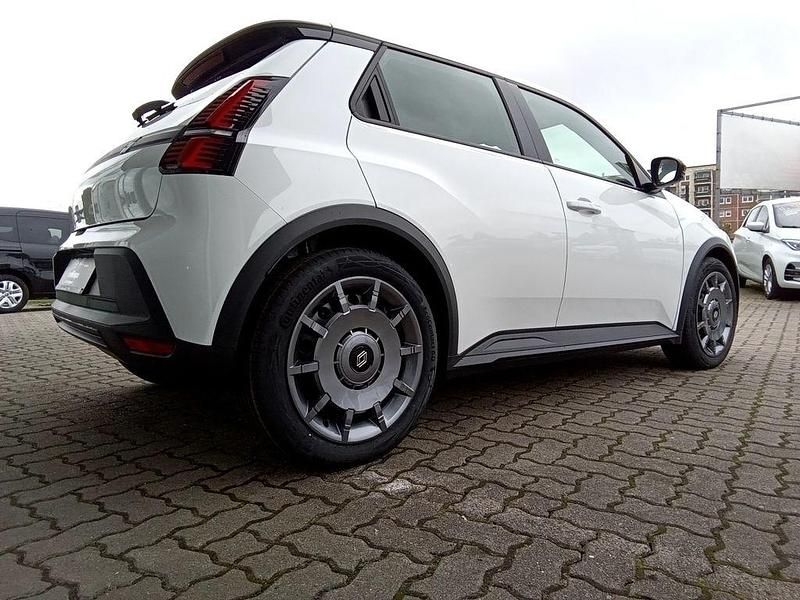 Ny Renault 5 E-Tech Evolution 77 kW (106 HK) 2025 Hvid Sedan