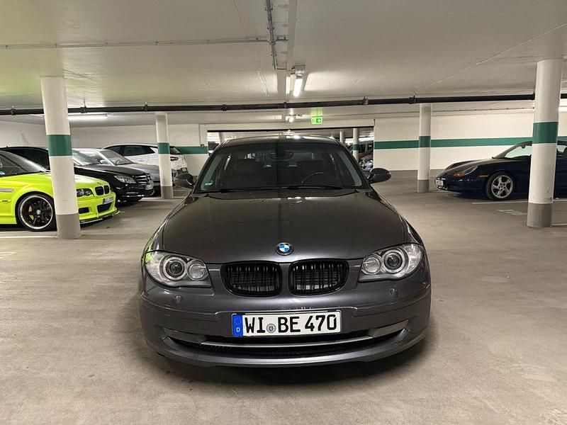 Gebraucht BMW 120 Advantage 177 PS (130 kW) 2007 Grau Kleinwagen