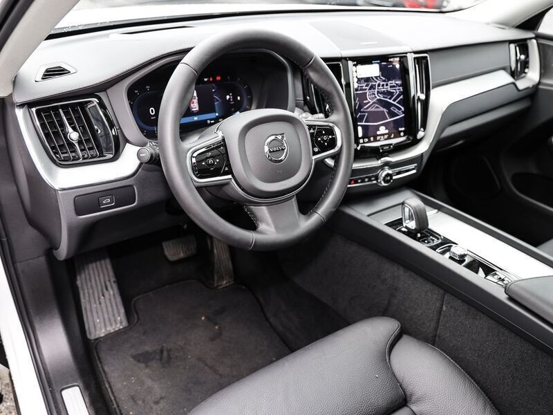 Gebraucht Volvo XC60 Ultimate 197 PS (144 kW) 2023 Weiss SUV