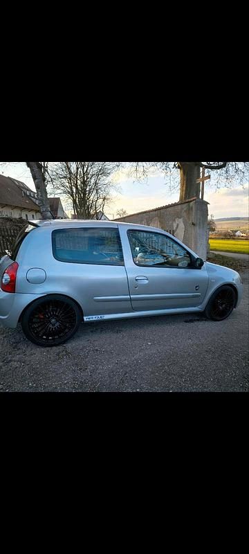 Gebraucht Renault Clio II R.S. 169 PS (124 kW) 2002 Silber Kleinwagen