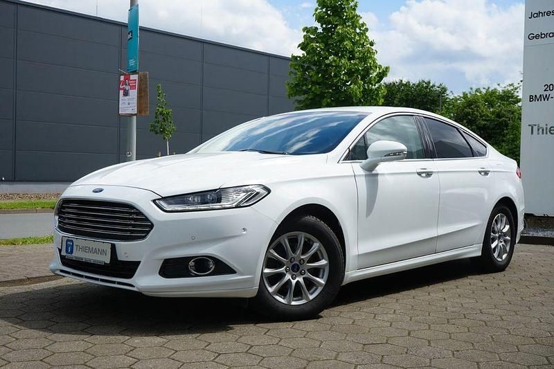 Weiß Gebraucht 2018 Ford Mondeo Limousine | 14.590 € (Guter Preis) - Bild 1/4