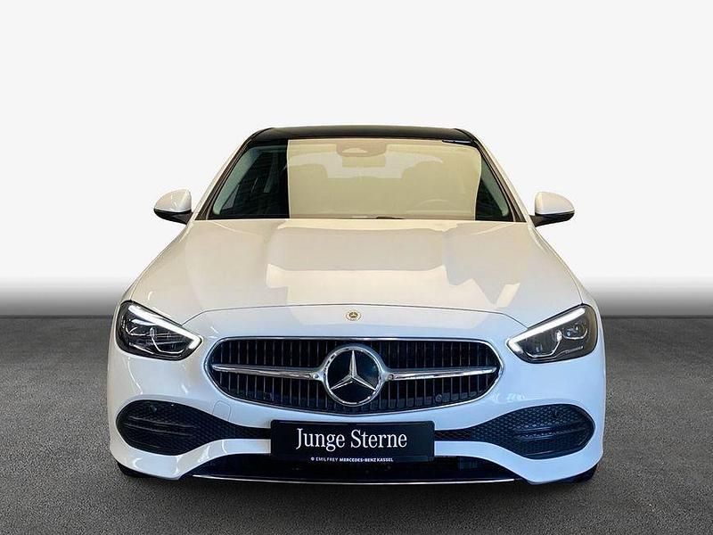 Gebraucht Mercedes C180 Avantgarde 170 PS (125 kW) 2022 Weiß Limousine