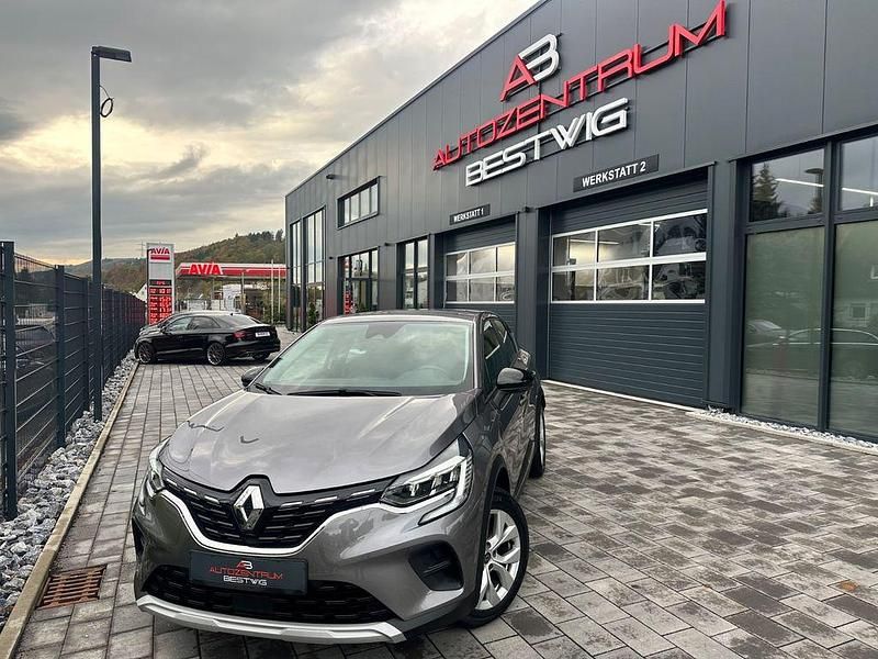 Schwarz Gebraucht 2020 Renault Captur Experience SUV | 16.495 € (Etwas zu teuer) - Bild 1/3