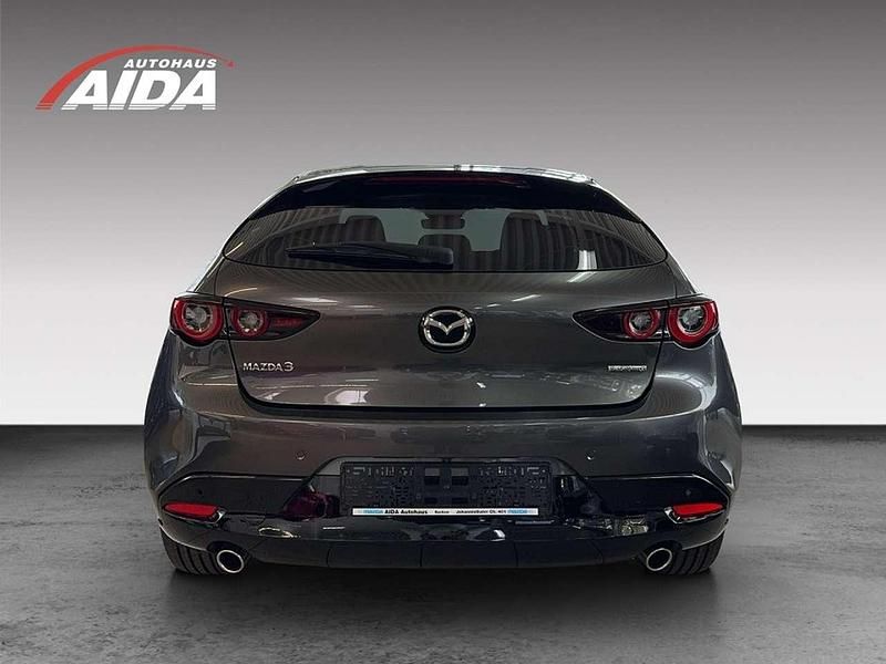 Neu Mazda 3 Nagisa 186 PS (136 kW) 2026 Grau Limousine