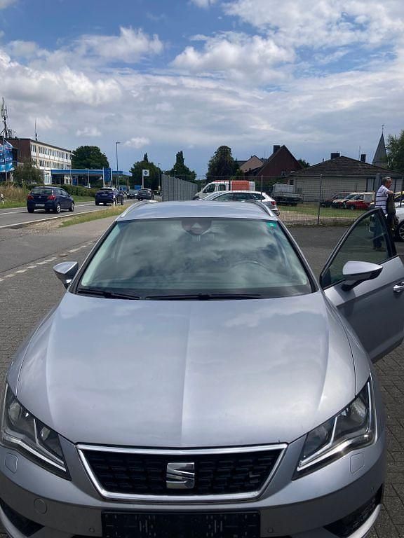 Silber Gebraucht 2019 Seat Leon ST Style Kombi | 8.300 € (Guter Preis) - Bild 1/4