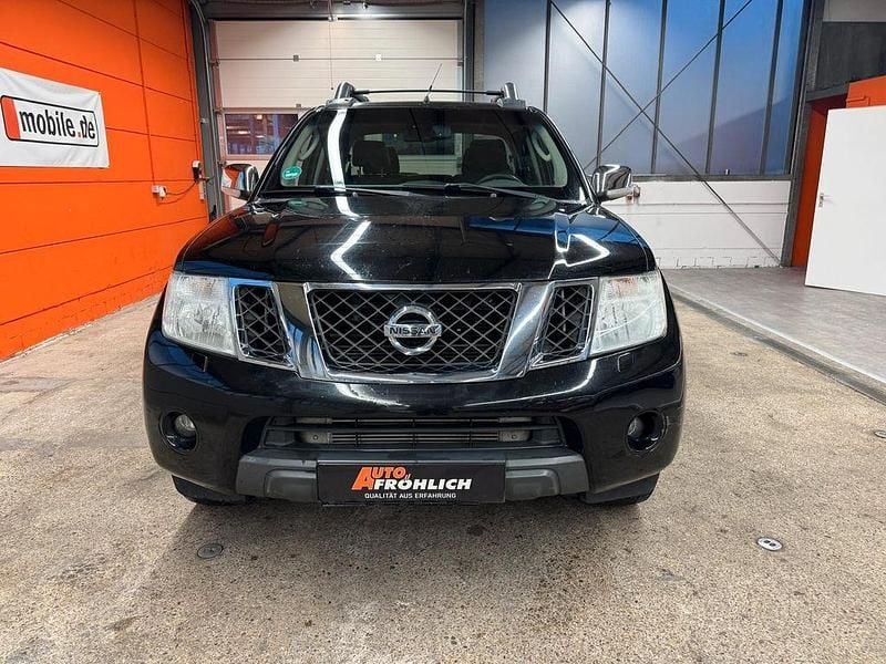 Gebraucht Nissan Navara 231 PS (169 kW) 2013 Schwarz Pickup