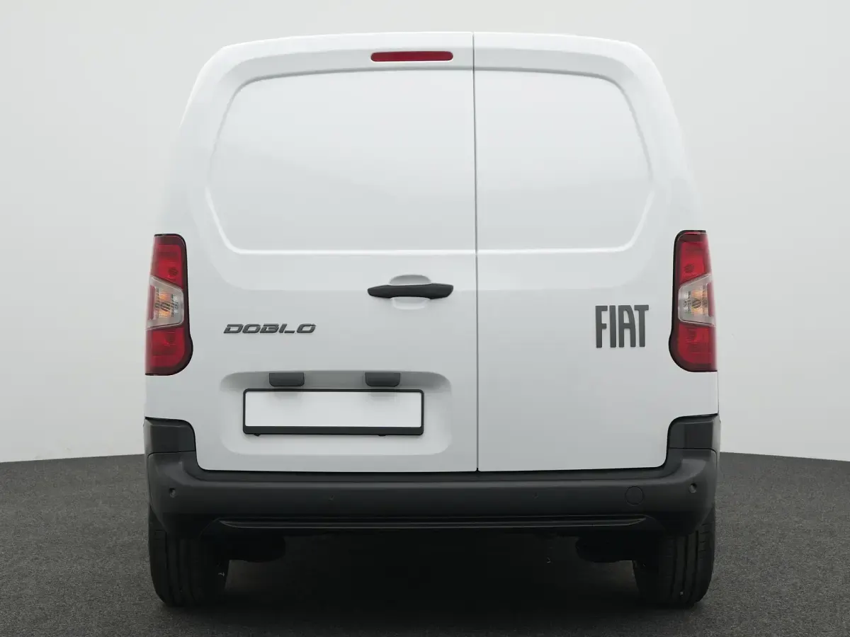 Neu Fiat Doblò Easy 101 PS (74 kW) 2026 Weiß Van / Kleinbus