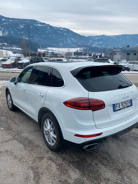 Gebraucht Porsche Cayenne 262 PS (192 kW) 2015 Weiß SUV