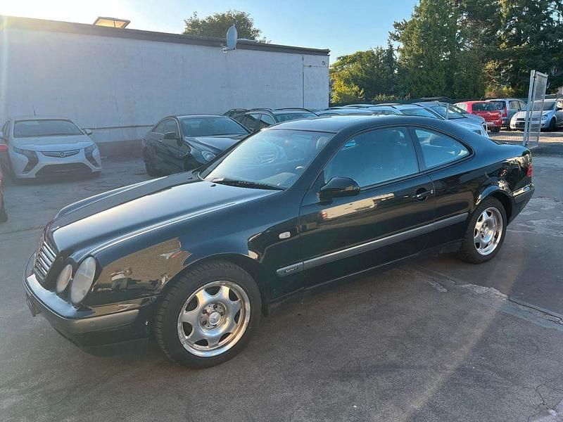 Schwarz Gebraucht 1999 Mercedes CLK200 Coupé | 2.500 € (Guter Preis) - Bild 1/4