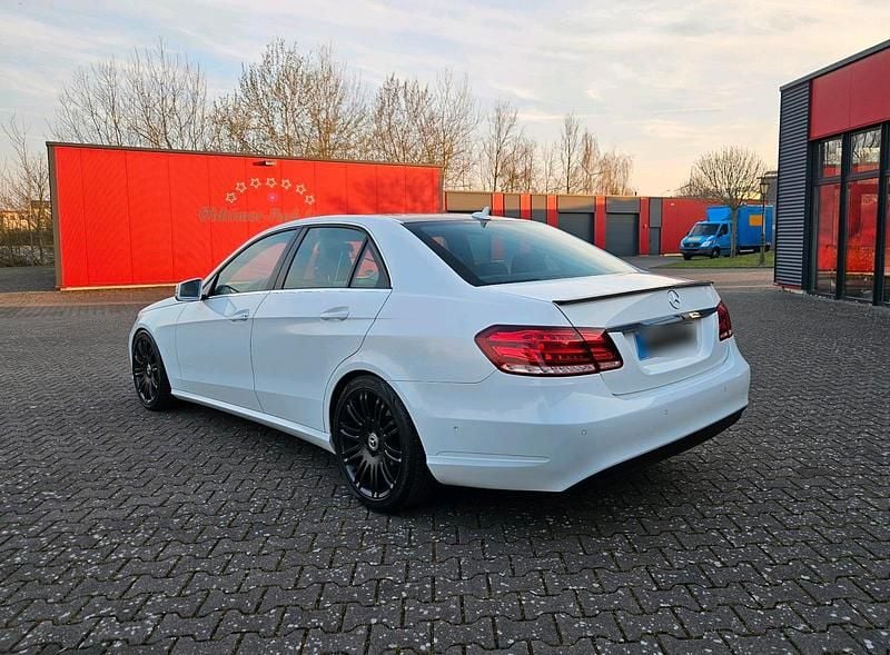 Gebraucht Mercedes 300 231 PS (169 kW) 2015 Weiß Limousine