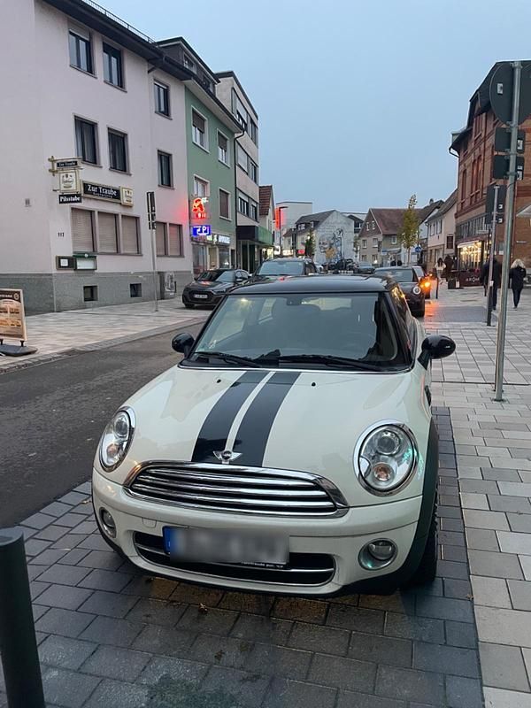 Beige Gebraucht 2009 Mini Cooper D Kleinwagen | 4.200 € (Guter Preis) - Bild 1/3