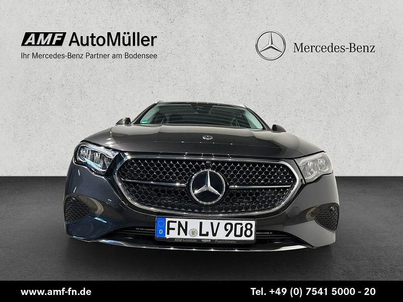 Gebraucht Mercedes E220 Avantgarde 197 PS (144 kW) 2023 Grau Kombi