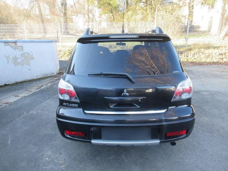 Gebraucht Mitsubishi Outlander 160 PS (117 kW) 2006 Schwarz SUV