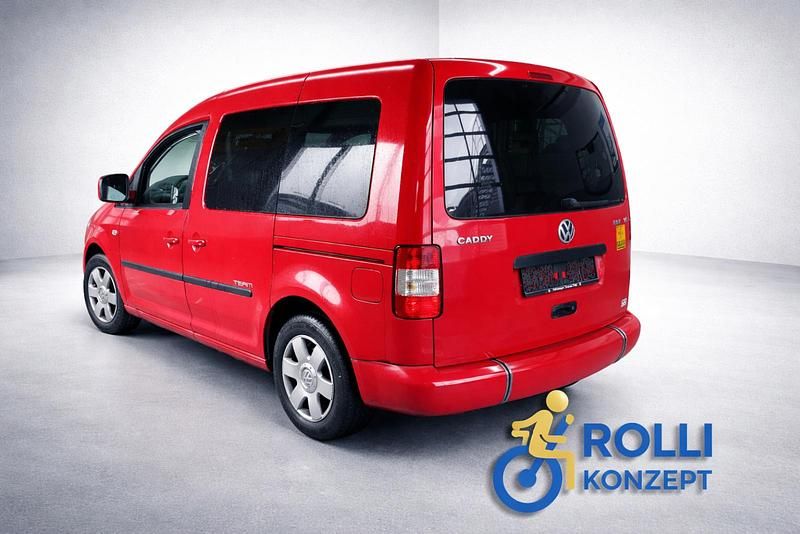 Gebraucht VW Caddy Team 102 PS (75 kW) 2010 Rot Van / Kleinbus