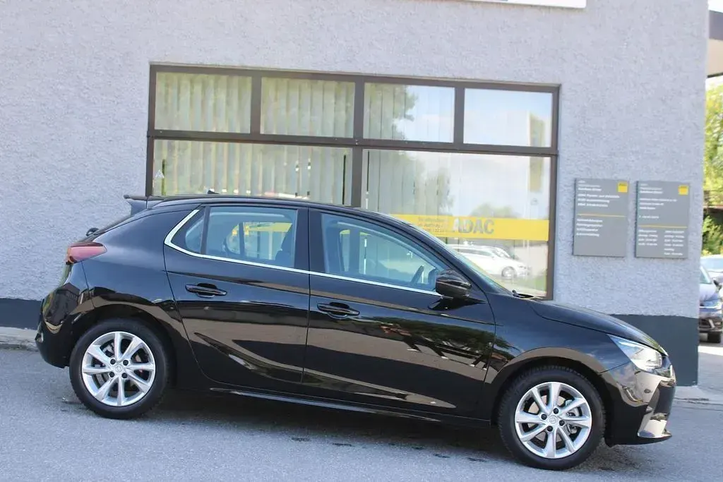Gebraucht Opel Corsa Elegance 101 PS (74 kW) 2022 Schwarz Kleinwagen