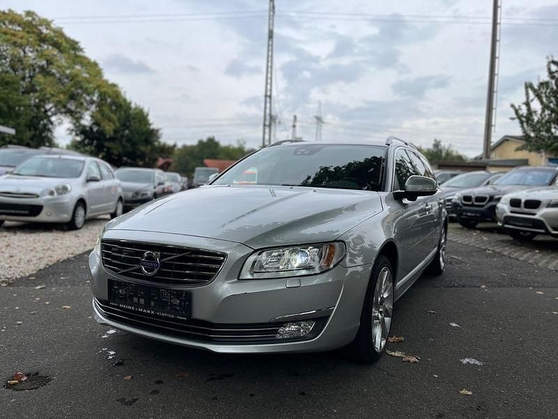 Silber Gebraucht 2015 Volvo V70 Summum Kombi | 14.999 € (Teuer) - Bild 1/4