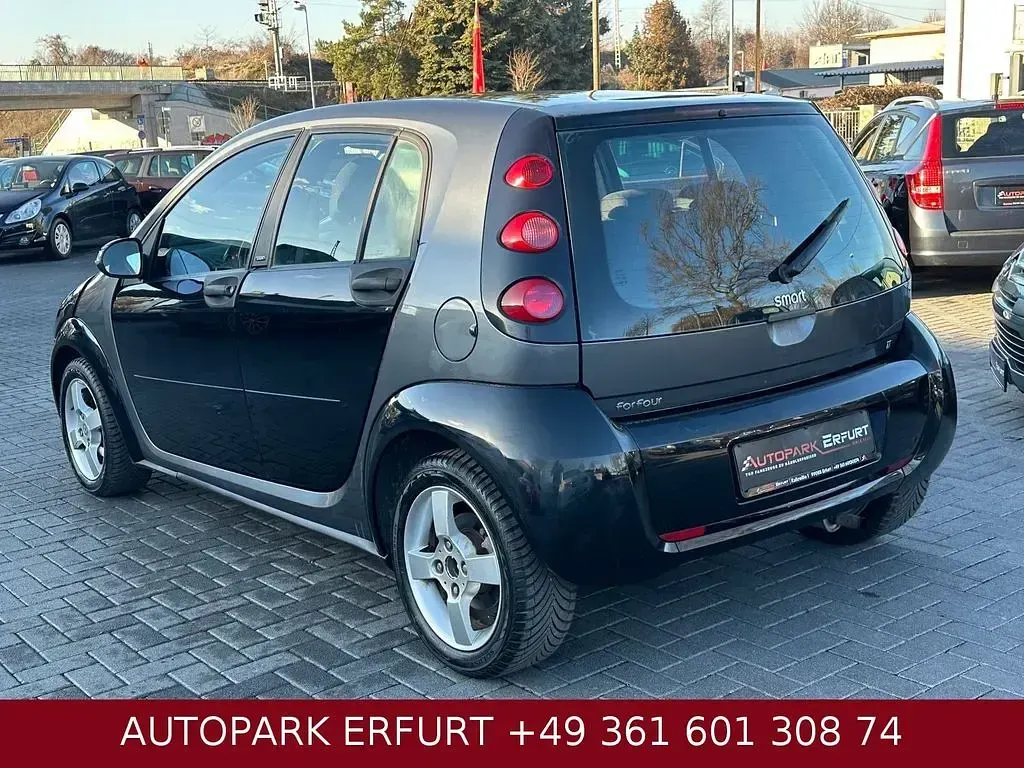 Gebraucht Smart ForFour 75 PS (55 kW) 2005 Schwarz Kleinwagen