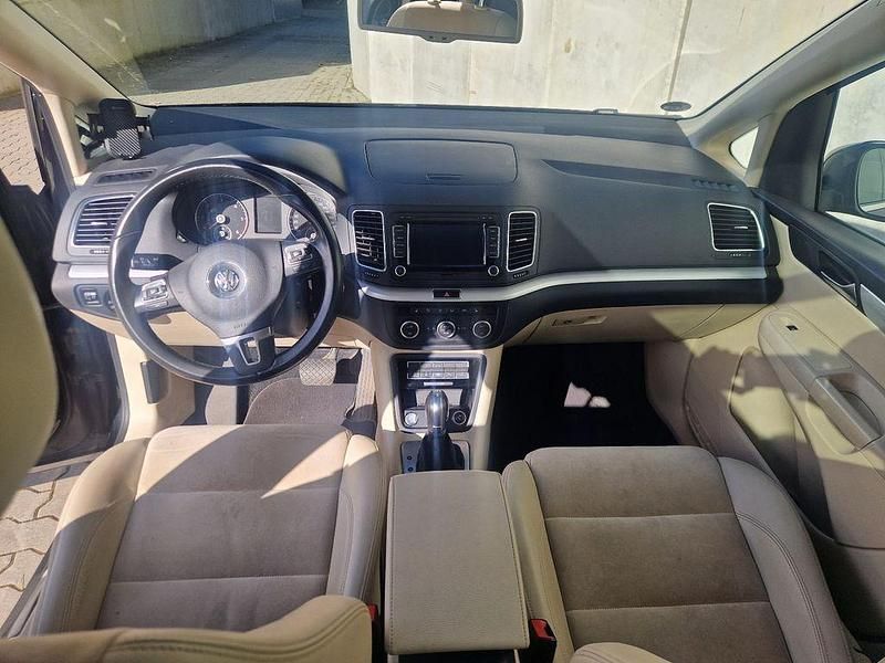 Gebraucht VW Sharan Highline 177 PS (130 kW) 2014 Schwarz Van / Kleinbus