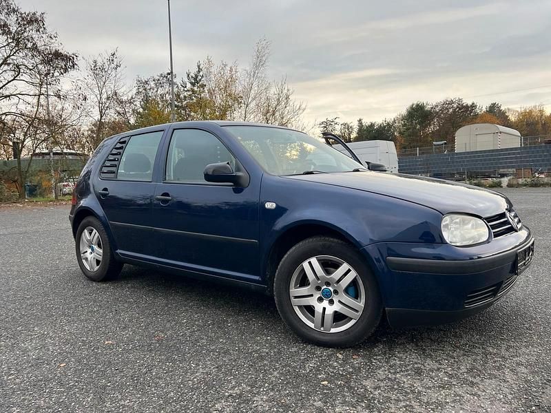 Gebraucht VW Golf IV 75 PS (55 kW) 2001 Blau Limousine