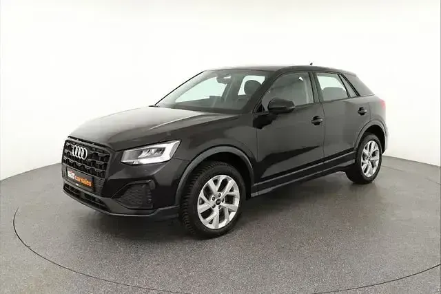 Używany Audi Q2 Advanced 150 KM (110 kW) 2025 Czarny SUV