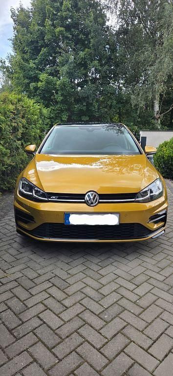 Gebraucht VW Golf Highline 150 PS (110 kW) 2018 Gelb Limousine