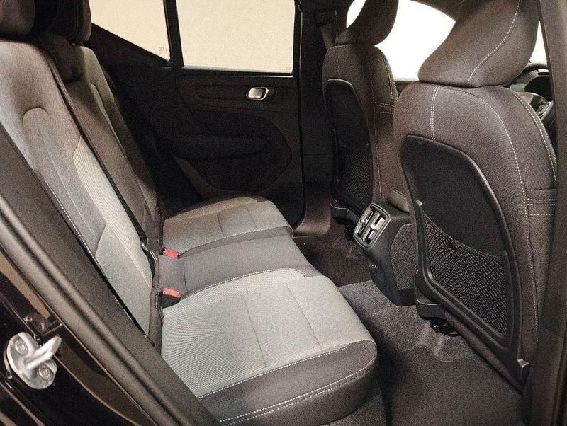 Gebraucht Volvo XC40 Plus 163 PS (119 kW) 2025 Onyx black / metallic SUV