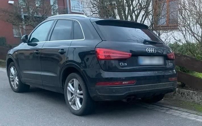 Second-hand Audi Q3 S-Line 220 CP (161 kW) 2015 Negru SUV