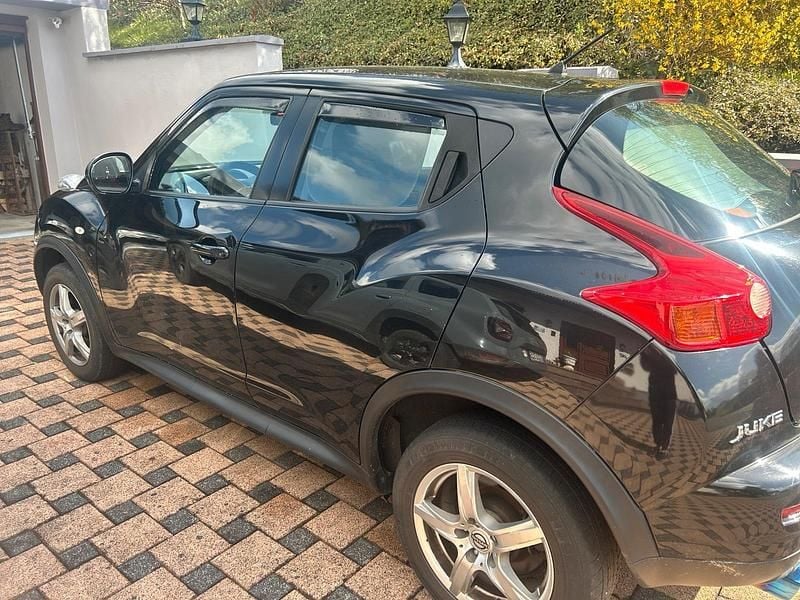 Gebraucht Nissan Juke 117 PS (86 kW) 2014 Schwarz SUV