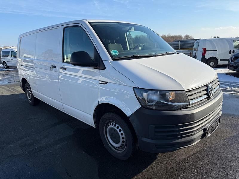 Gebraucht VW Transporter 102 PS (75 kW) 2018 Weiß Van
