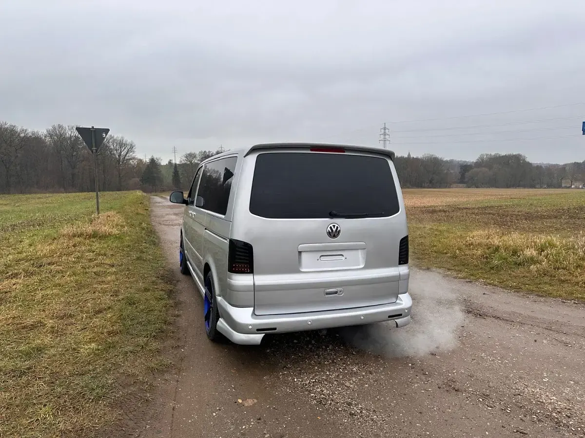 Gebraucht VW Multivan 174 PS (127 kW) 2009 Silber Van / Kleinbus