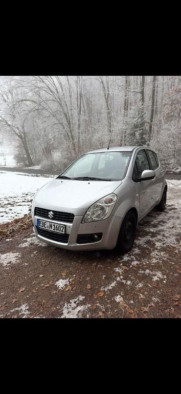 Gebraucht Suzuki Splash Club 94 PS (69 kW) 2012 Silber Kleinwagen