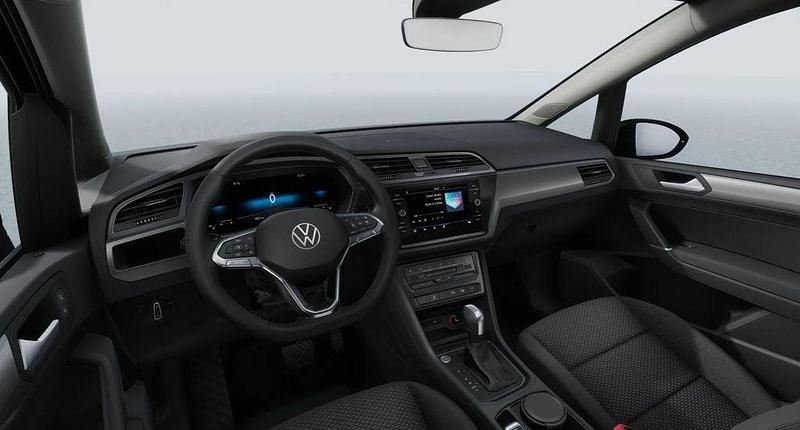 Neu VW Touran 150 PS (110 kW) 2026 Schwarz Van / Kleinbus