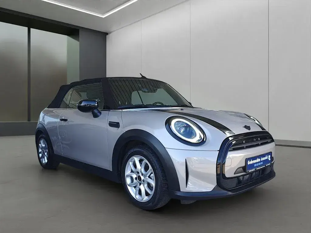 Gebraucht Mini Cooper Cabriolet 136 PS (100 kW) 2023 Grau / rooftop grey (metallic) Cabrio