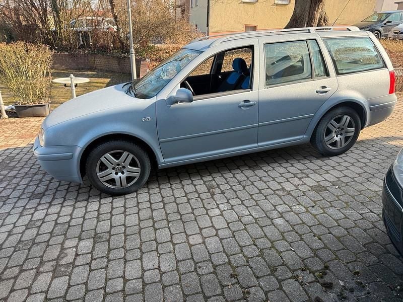 Gebraucht VW Golf IV 101 PS (74 kW) 2003 Silber Kombi