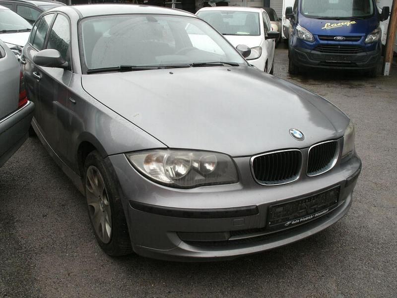 Gebraucht BMW 116 122 PS (89 kW) 2008 Grau Kleinwagen