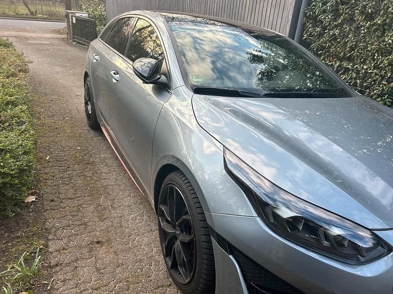 Gebraucht Kia ProCeed 150 PS (110 kW) 2023 Silber Kombi