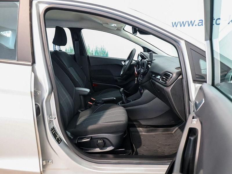 Gebraucht Ford Fiesta Trend 71 PS (52 kW) 2019 Silber Kleinwagen