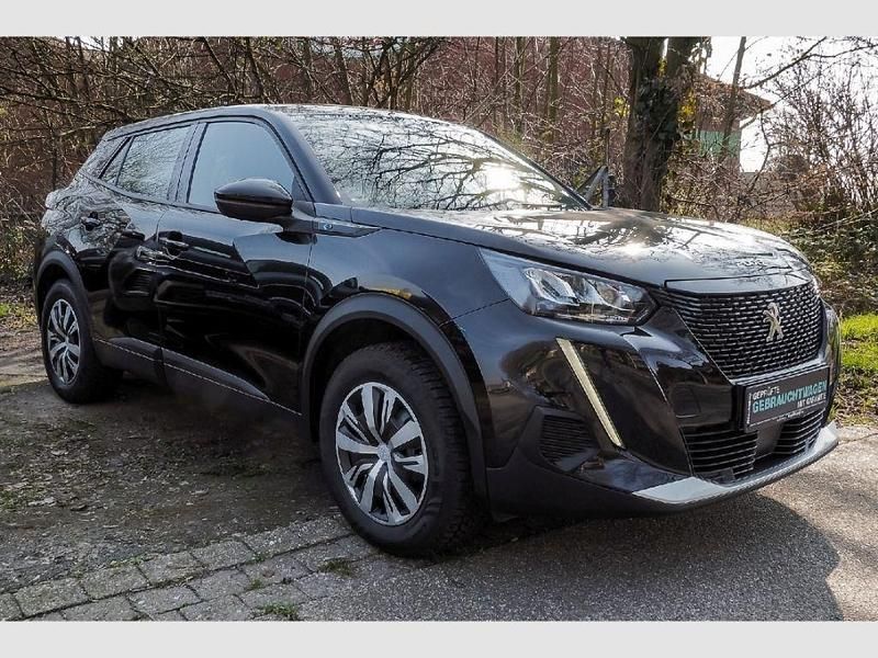 Gebraucht Peugeot e-2008 Active 100 kW (136 PS) 2023 Schwarz SUV