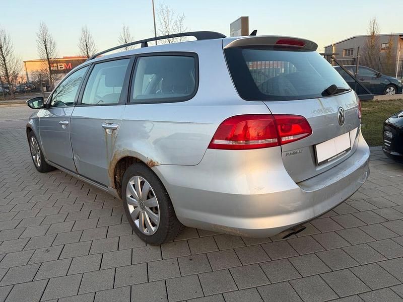 Gebraucht VW Passat Trendline 140 PS (102 kW) 2011 Silber Kombi