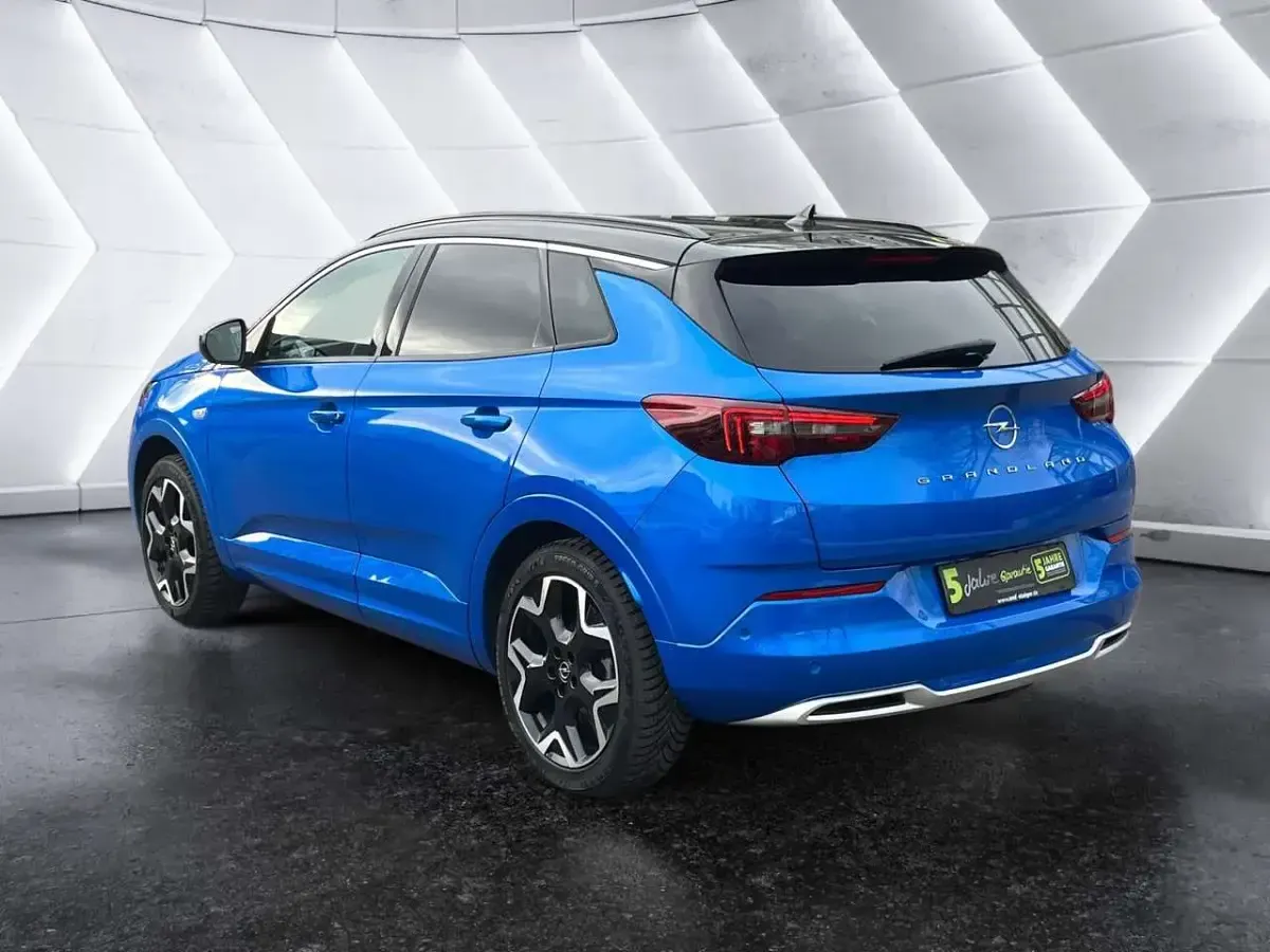 Gebraucht Opel Grandland X Elegance 131 PS (96 kW) 2023 Blau/metallic lackierung drei SUV