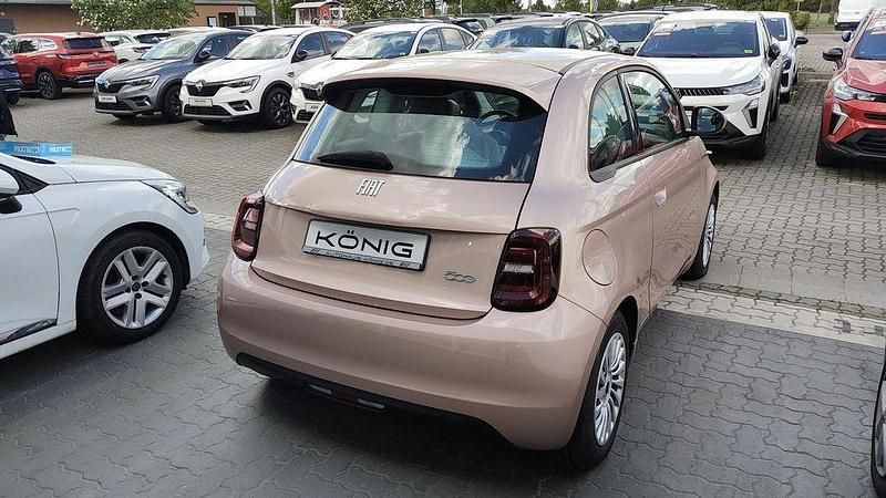 Gebraucht Fiat 500e 86 kW (118 PS) 2023 Gold Kleinwagen