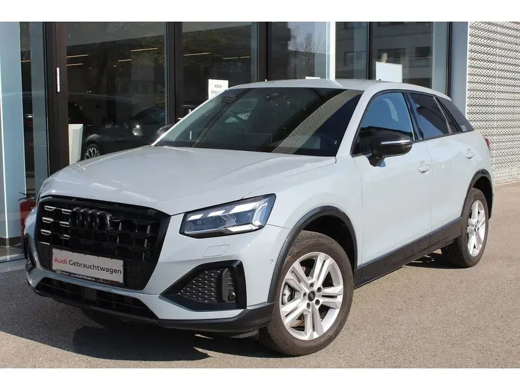 Gebraucht Audi Q2 S-Line 150 PS (110 kW) 2023 Grau SUV
