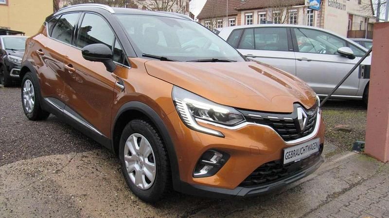 Gebraucht Renault Captur Intens 131 PS (96 kW) 2020 Dach schwarz SUV