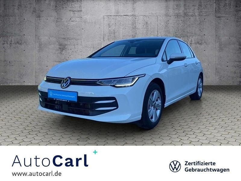 Pure white Gebraucht 2024 VW Golf VIII Life Limousine | 21.980 € (Guter Preis) - Bild 1/4