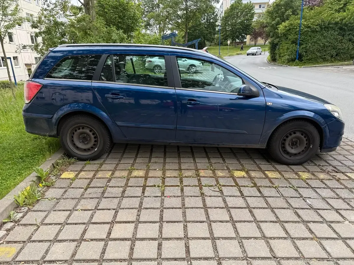 Gebraucht Opel Astra 125 PS (91 kW) 2005 Blau Kombi