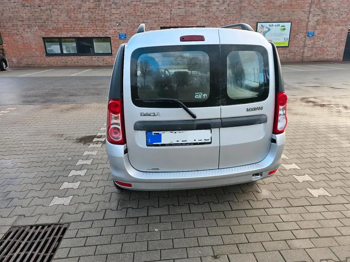 Używany Dacia Logan 84 KM (61 kW) 2013 Srebrny Kombi