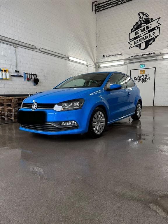 Gebraucht VW Polo LOUNGE 75 PS (55 kW) 2015 Blau Kleinwagen
