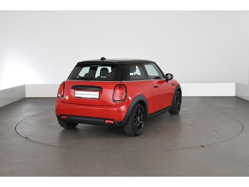 Gebraucht Mini Cooper SE Classic 135 kW (184 PS) 2022 Rot Kleinwagen
