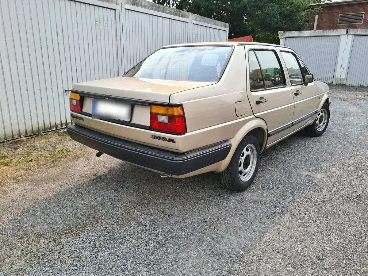 Gebraucht VW Jetta 54 PS (39 kW) 1985 Silber Limousine