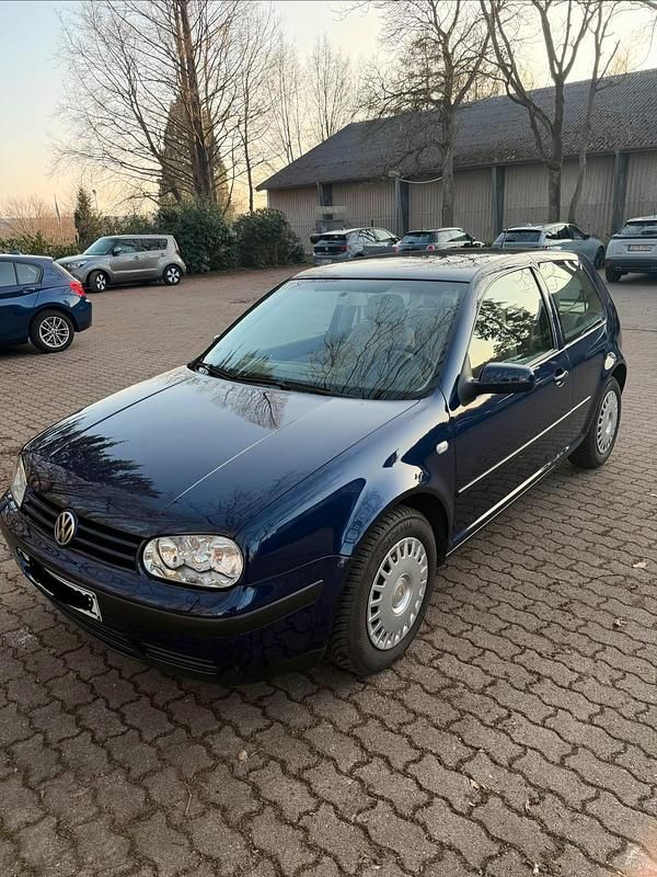 Gebraucht VW Golf IV 75 PS (55 kW) 2002 Blau Kleinwagen